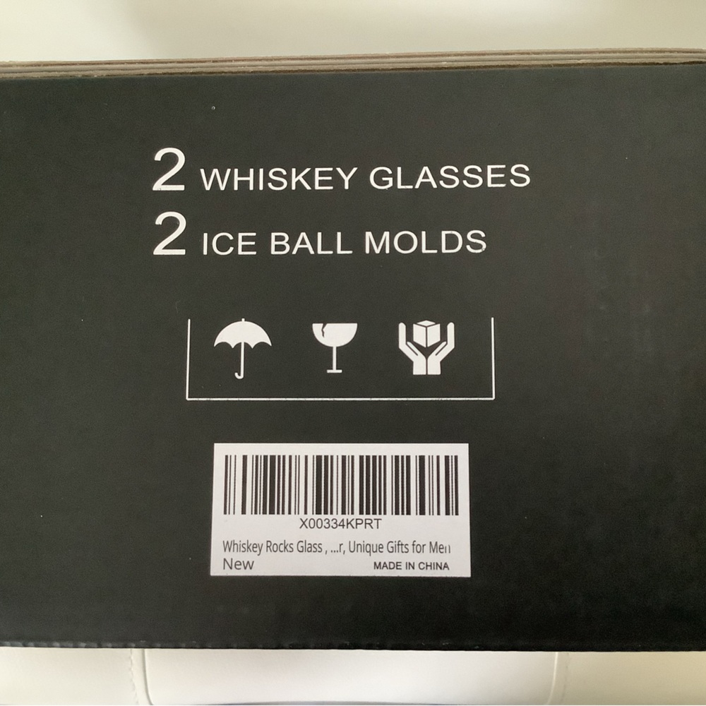 LORSIA whiskey set - Picture 2 of 3